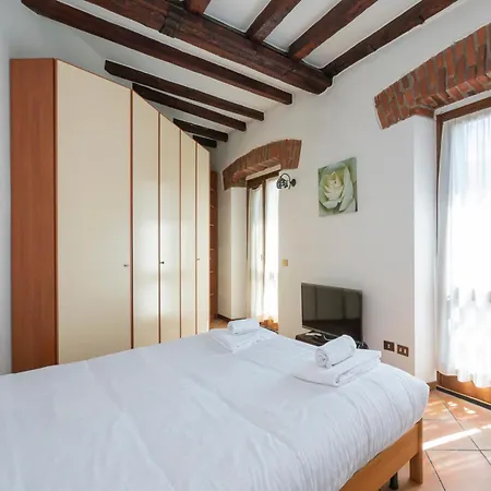 Lägenhet Youhosty - Porta Romana M3 Milano