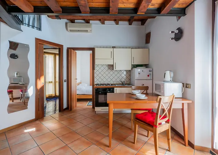 Apartament Youhosty - Porta Romana M3 *